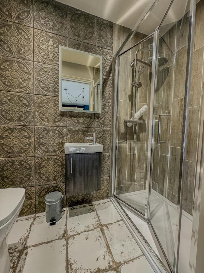 The White Horse Hotel يستون المظهر الخارجي الصورة