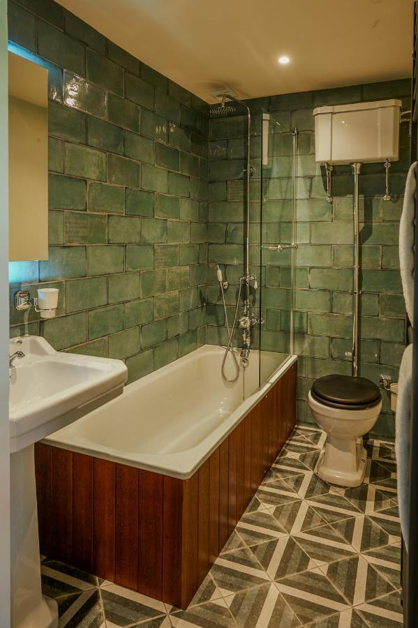 The White Horse Hotel يستون المظهر الخارجي الصورة