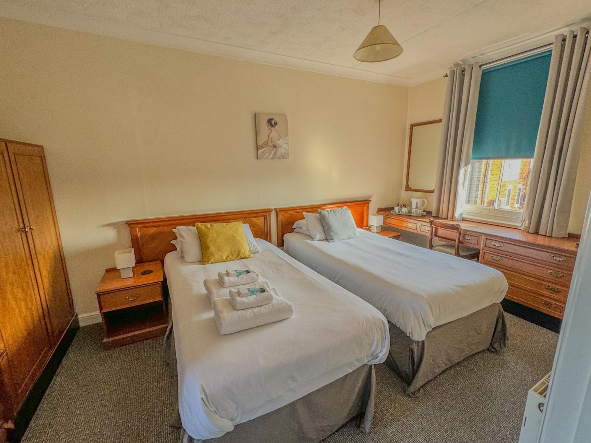 The White Horse Hotel يستون المظهر الخارجي الصورة